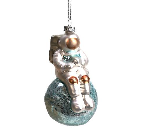 Γυάλινο στολίδι αστροναύτης με υδρόγειο,9,5cm BL335 Γυάλινο στολίδι αστροναύτης με υδρόγειο,9,5cm BL335
